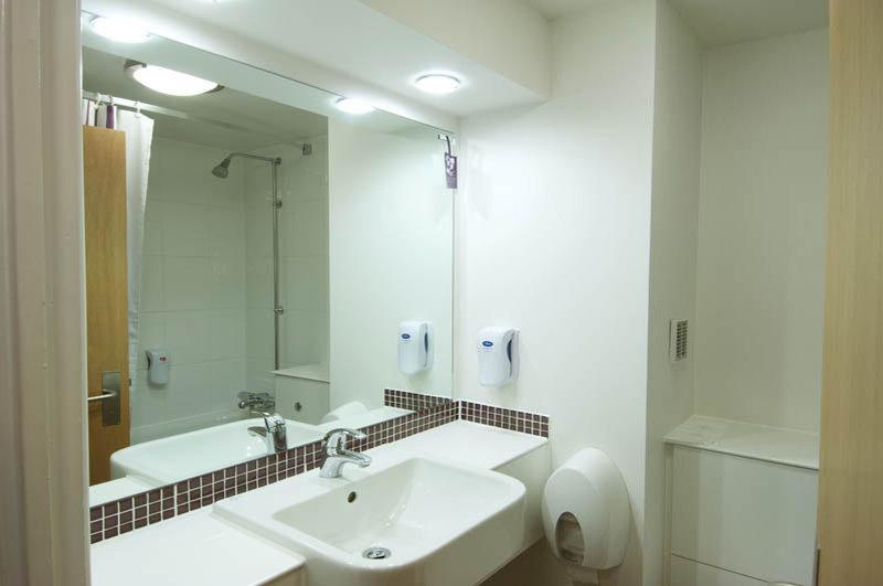 Premier Inn Портисхед Экстерьер фото