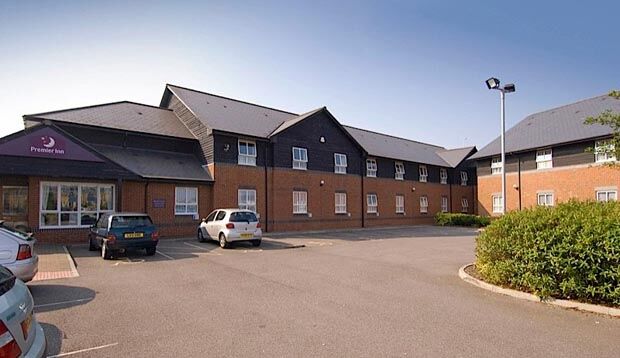Premier Inn Портисхед Экстерьер фото